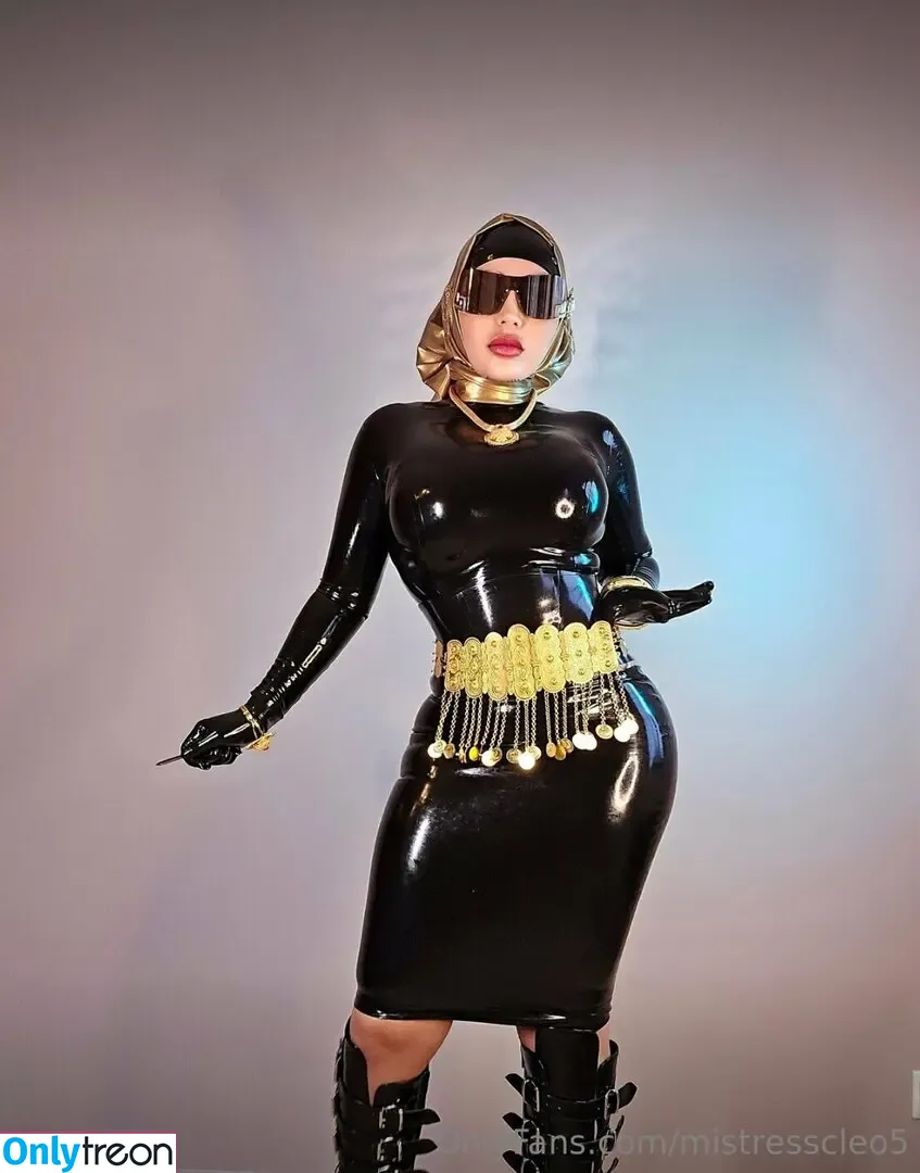 mistresscleo5 nude photo #0020 (cleopatralink)
