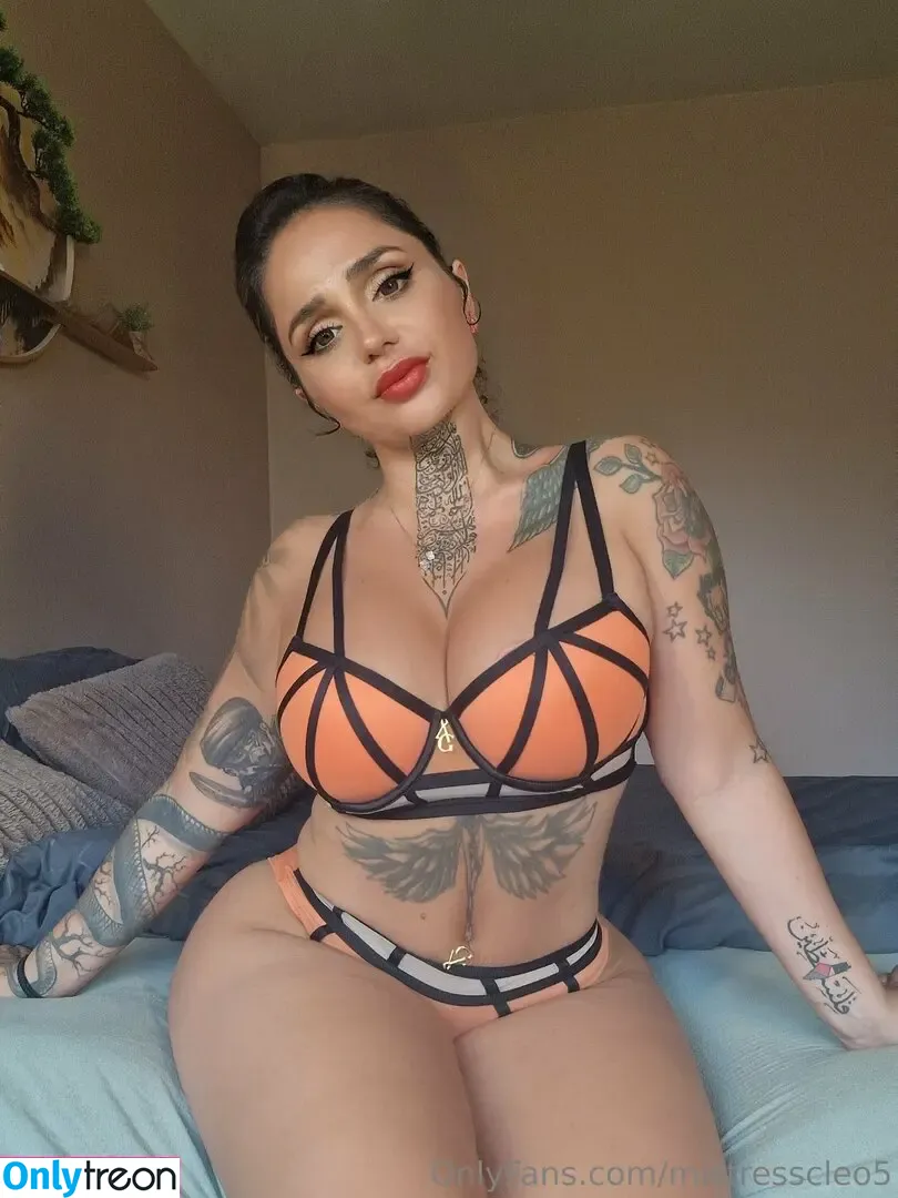 mistresscleo5 nude photo #0234 (cleopatralink)