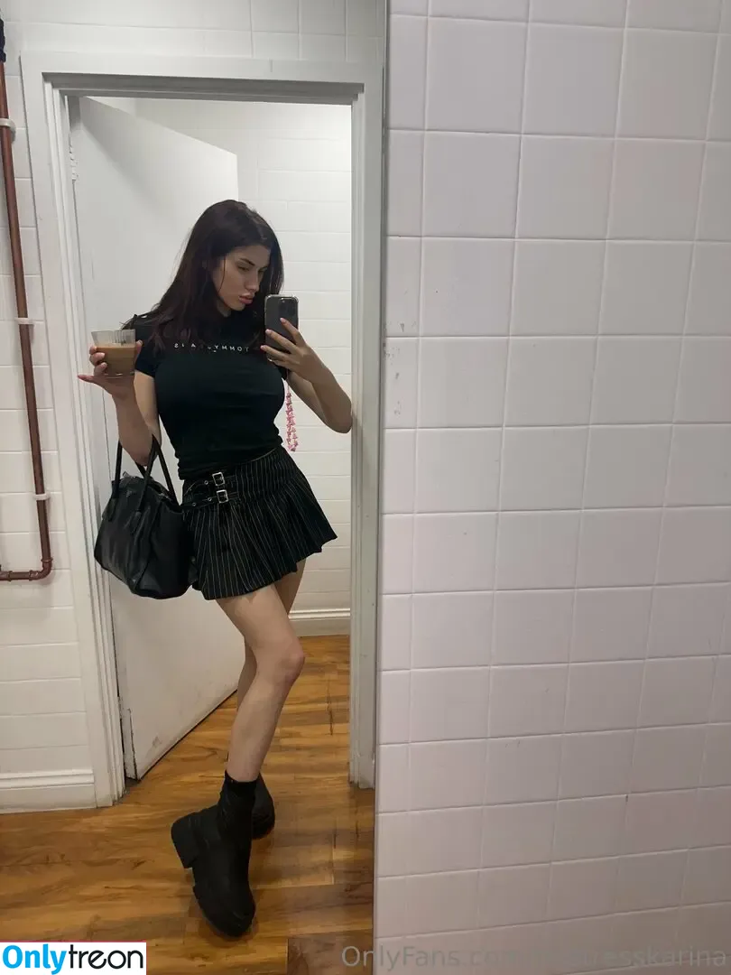 mistresskarina nude photo #0092 (mistresskarina8)