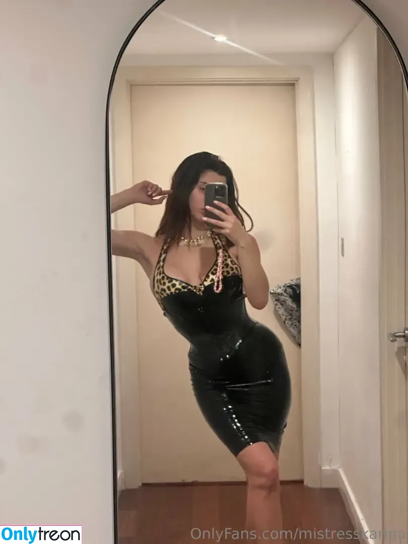 mistresskarina nude photo #0105 (mistresskarina8)