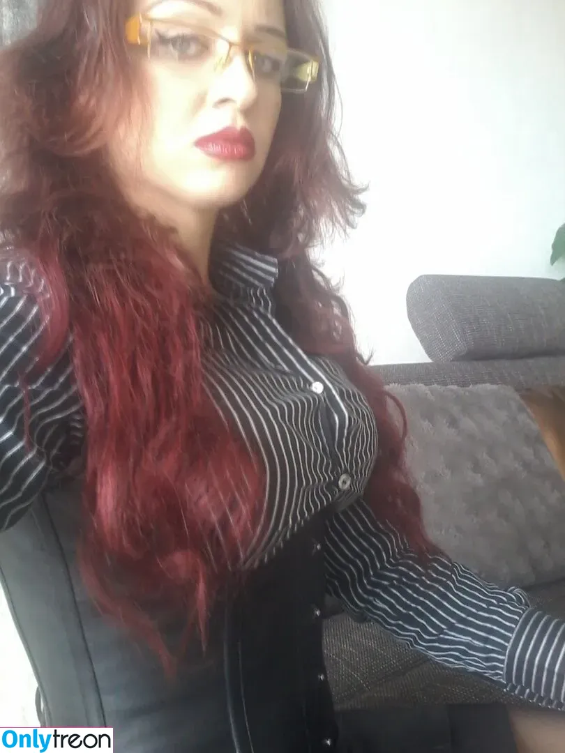 mistresslfatale nude photo #0064 (mistresslfatale)