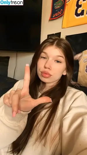 mistressmadiiii / sassymadiiii nude photo #0051
