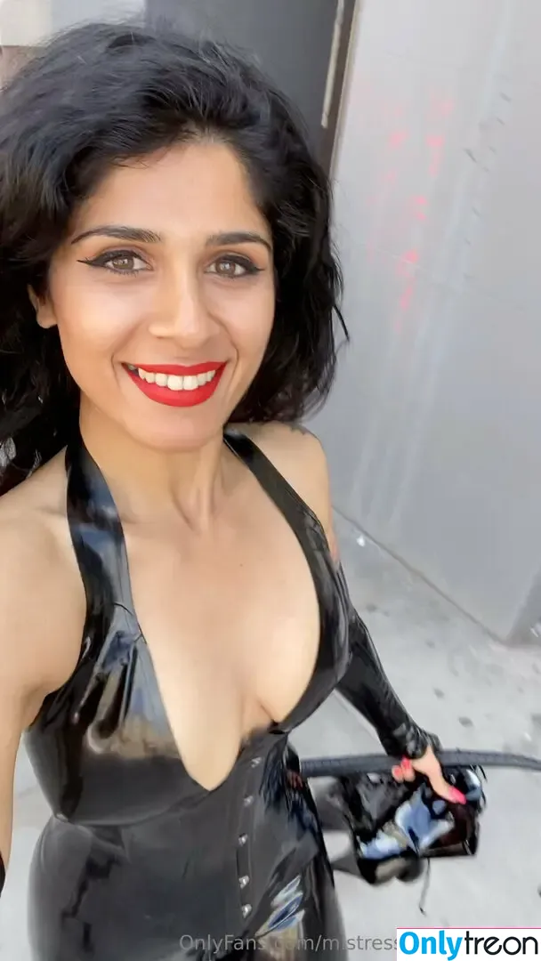 mistresssophiasahara nude photo #0441 (sophiasaharabackup)