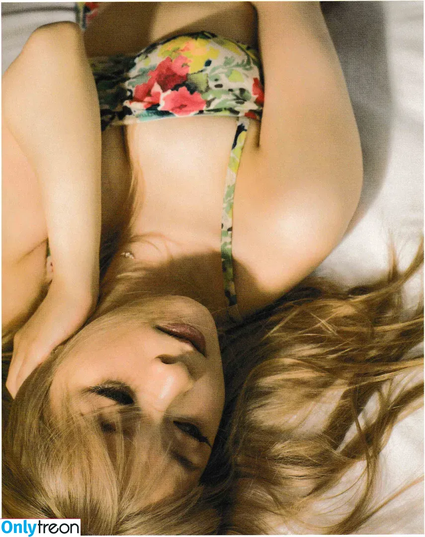 Mizuhashi Mai nude photo #0026 (Mizuhashi Mai)