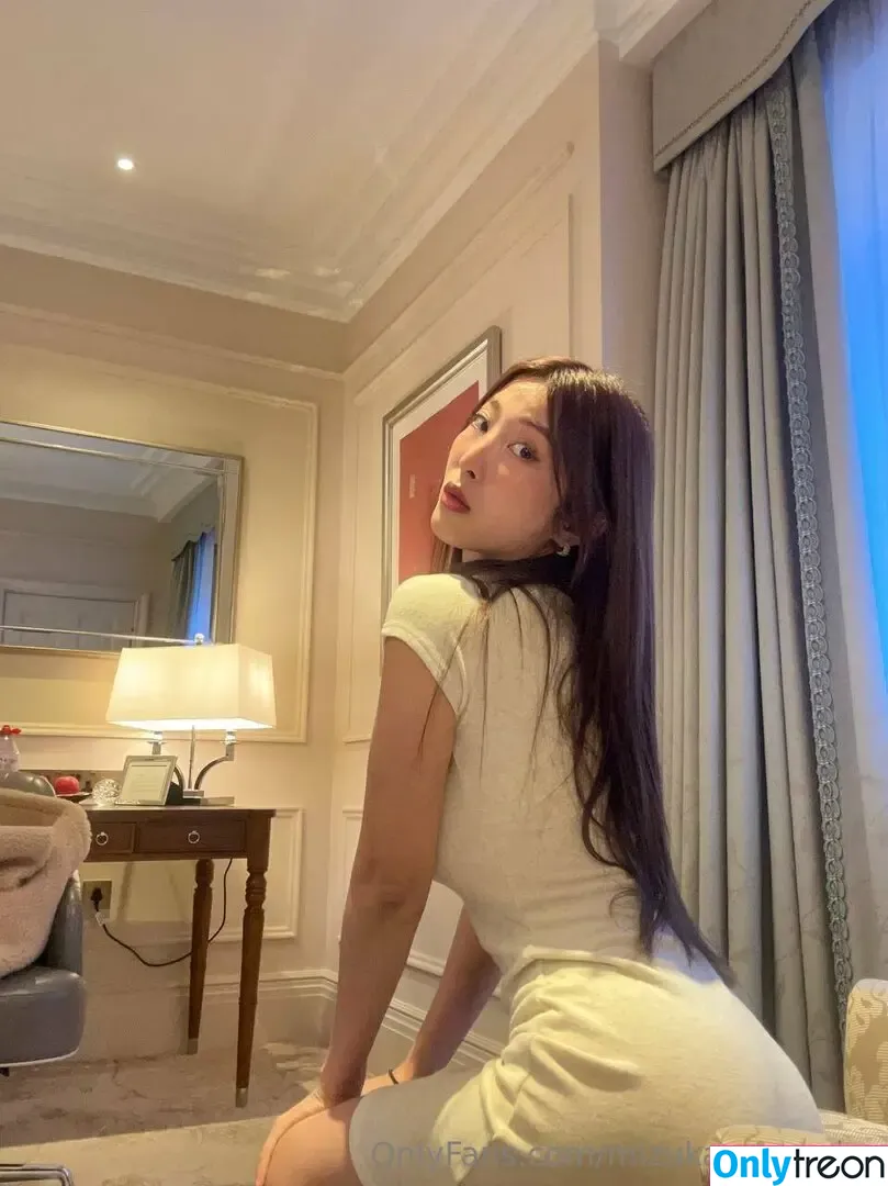 Mizukawasumire nude photo #0178 (Miri Mizuki / mizukawasumireworld)