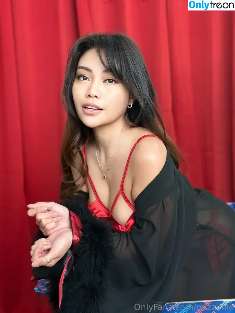 mizzimie nude photo #0559 (MizziVIP)