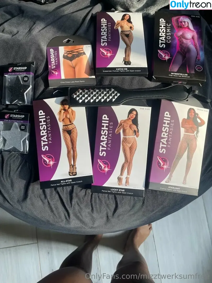 mizztwerksumfree nude photo #0088 (mizztwerksumfree)