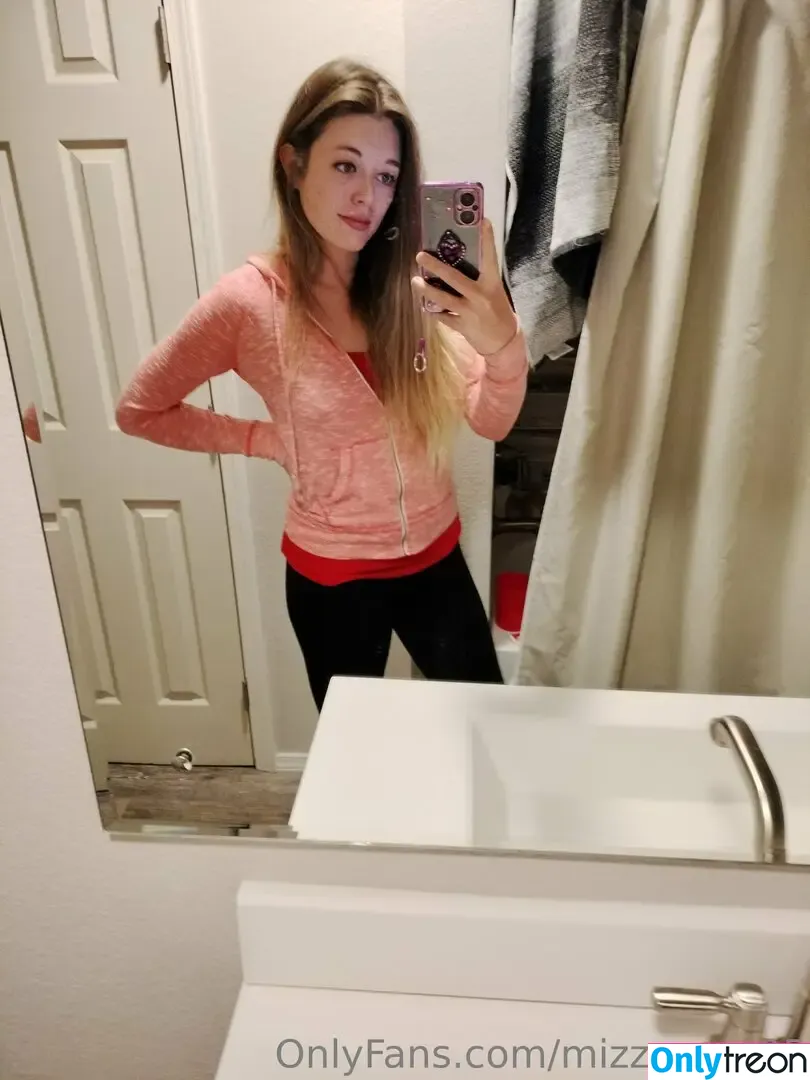 mizzymay95 nude photo #0007 (mizzymay95)