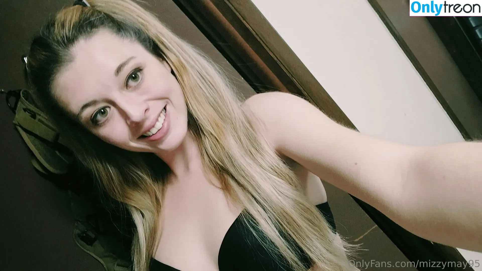 mizzymay95 nude photo #0027 (mizzymay95)