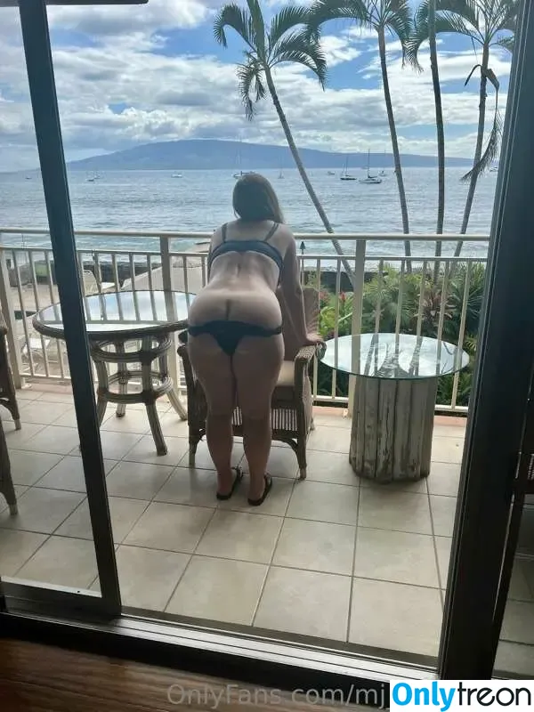mj_unleashed nude photo #0018 (mj_unleashed)