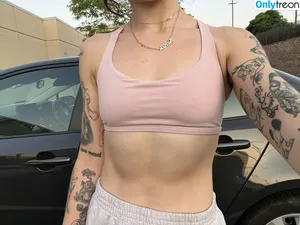 Mkultramilf nude photo #0021