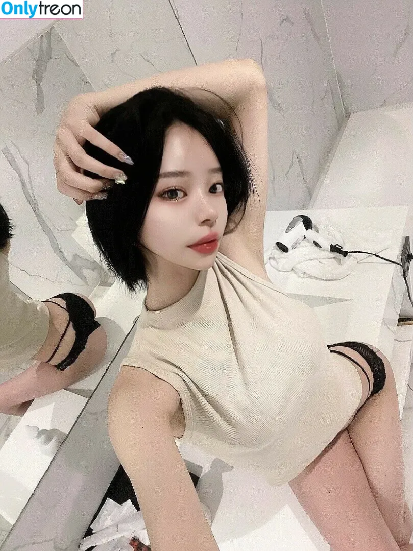 mllnjx nude photo #0001 (juuuicyml)