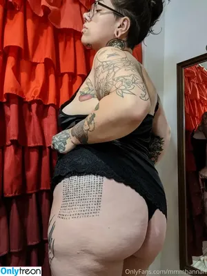mmmhannah / hannah.muehi nude photo #0036