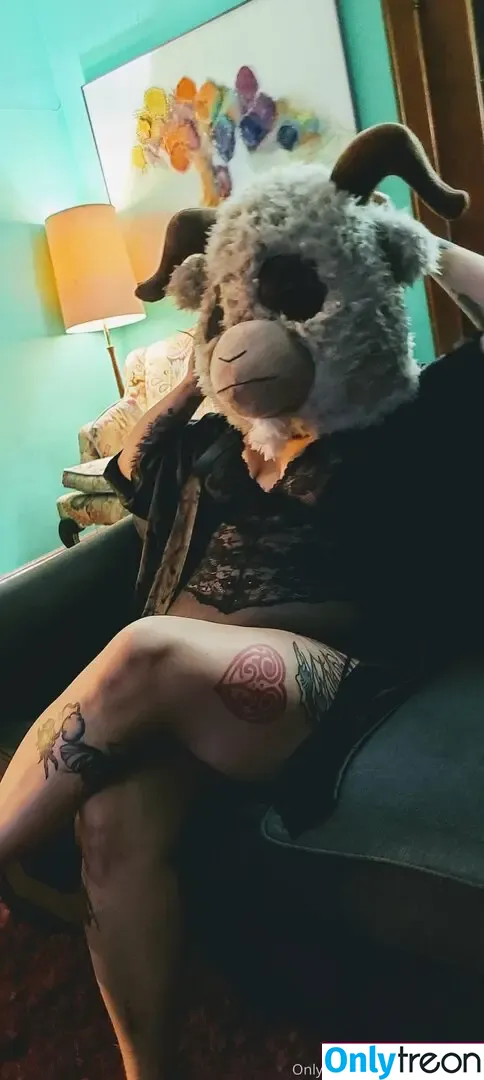mmmhannah nude photo #0013 (hannah.muehi)