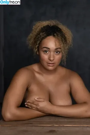 modernbritishrose / Louisa Mussington-Boreham / bigbootybritish / loumb nude photo #0182