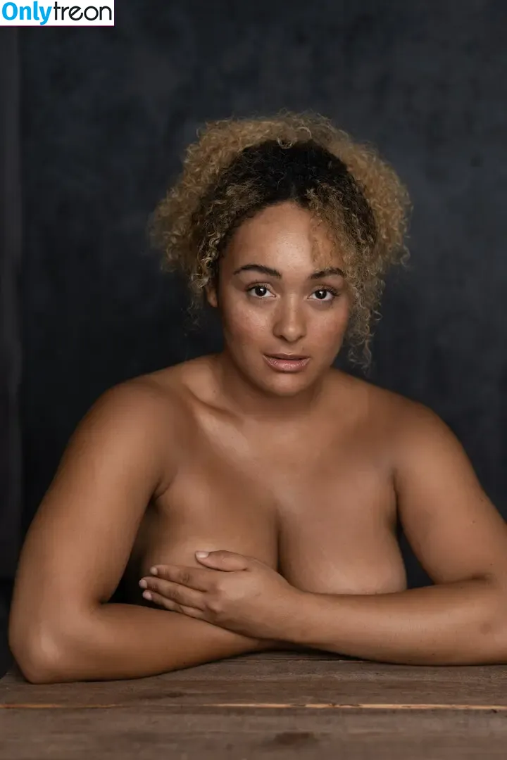 modernbritishrose nude photo #0182 (Louisa Mussington-Boreham / bigbootybritish / loumb)