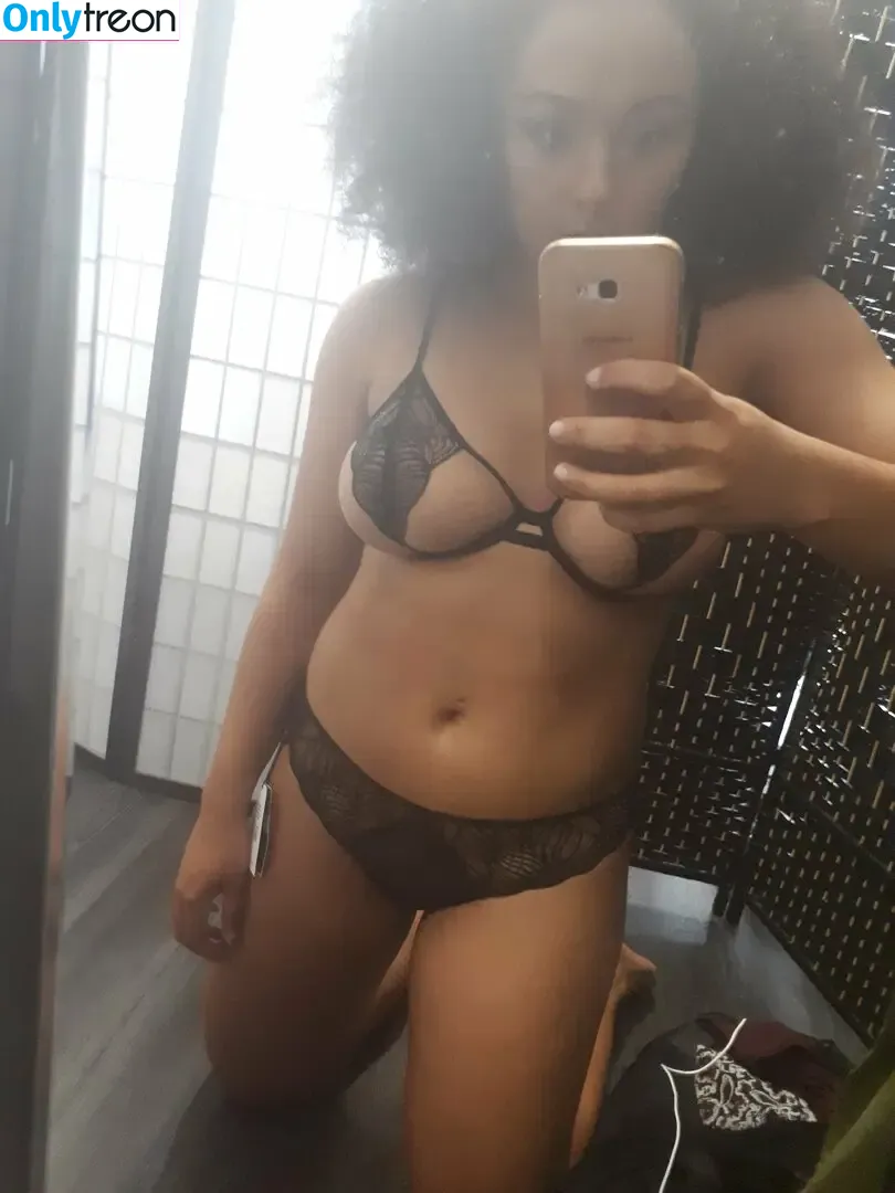 modernbritishrose nude photo #0297 (Louisa Mussington-Boreham / bigbootybritish / loumb)