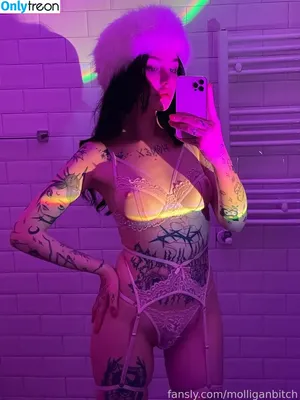 molliganbitch / Julia Molligan nude photo #0004