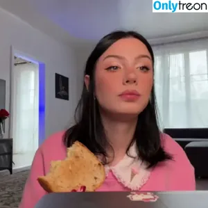 molliganbitch / Julia Molligan nude photo #0058