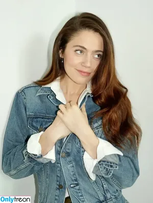 Molly Gordon / crashgordon / mollsterg nude photo #0261
