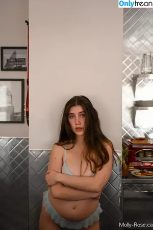 Molly Rose / Mollyroseee8 / asianshawtyoxo / mollyrose nude photo #0042