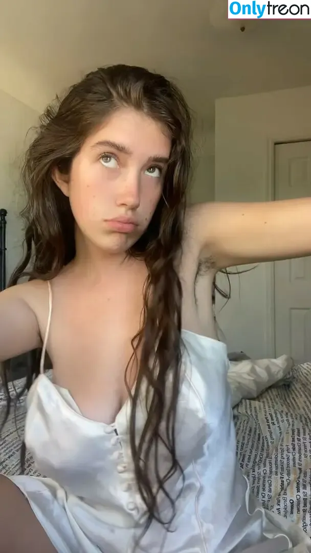 Molly Rose nude photo #0009 (Mollyroseee8 / asianshawtyoxo / mollyrose)
