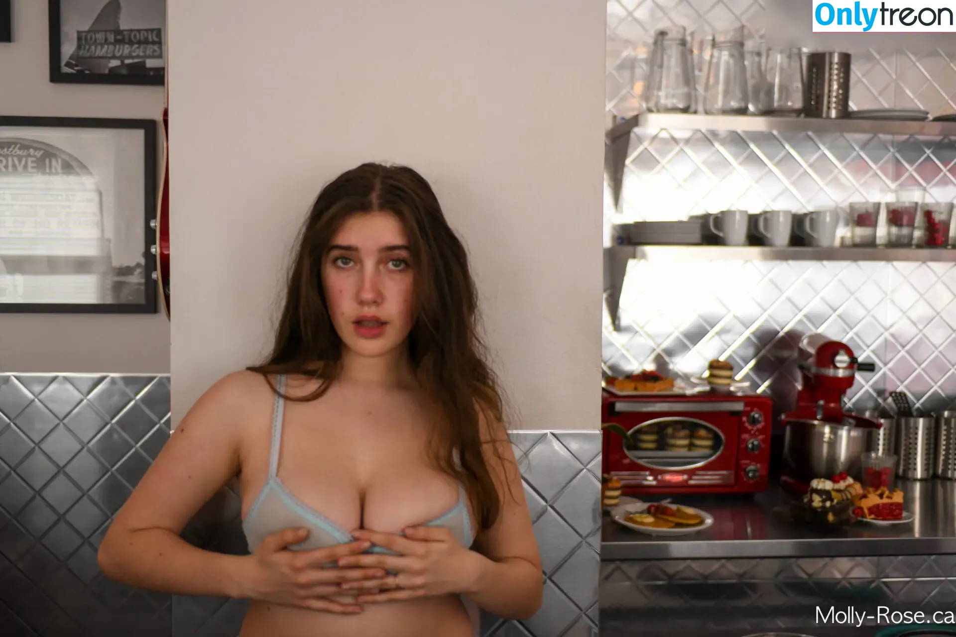 Molly Rose nude photo #0036 (Mollyroseee8 / asianshawtyoxo / mollyrose)