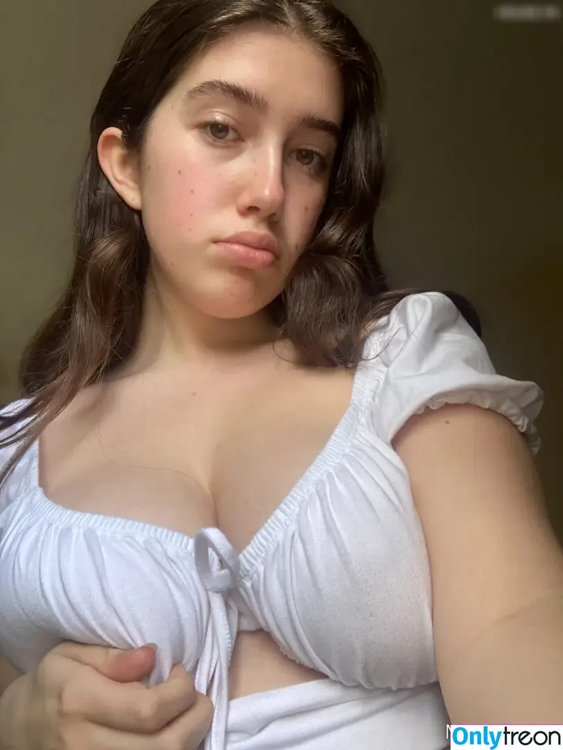 Molly Rose nude photo #0076 (Mollyroseee8 / asianshawtyoxo / mollyrose)