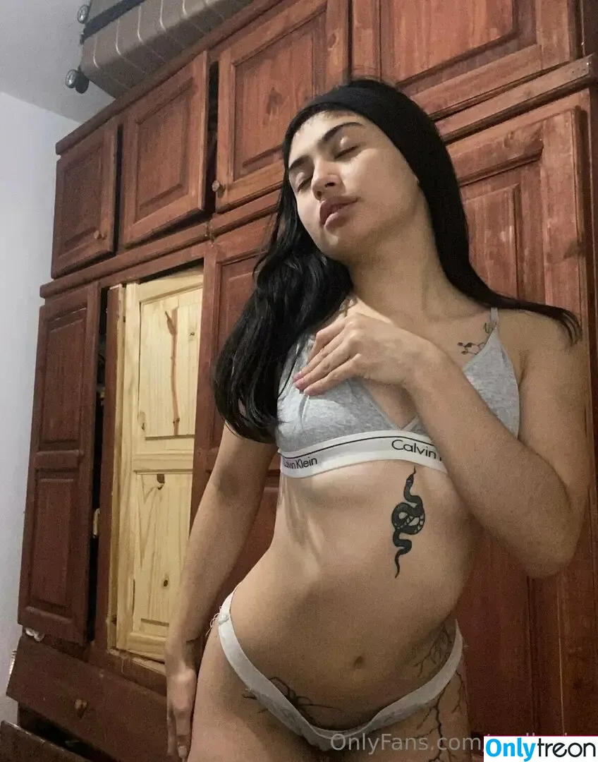 mollyaira nude photo #0045 (airaxhelen)