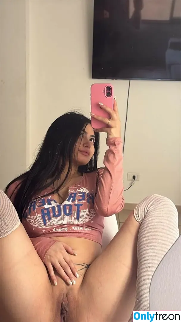 mollyaira nude photo #0065 (airaxhelen)