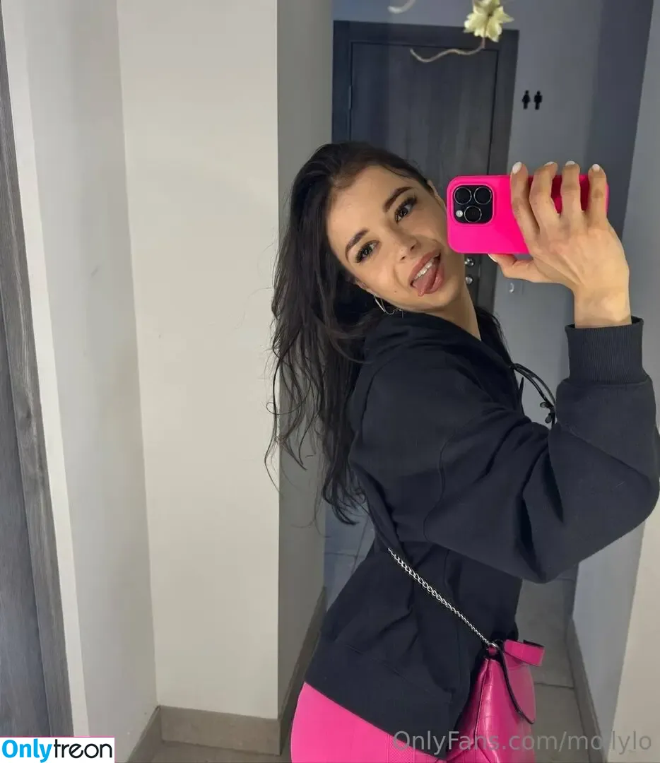 mollylo nude photo #0274 (mollylo93)