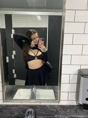 mollymaeve / mollymaeve_ / smtten_kitten nude photo #0155