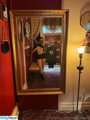 mollymaeve / mollymaeve_ / smtten_kitten nude photo #0578