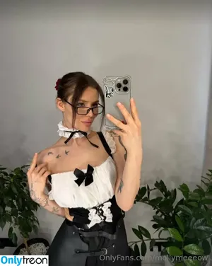 mollymeeeow / meowsay / mmollyy_meeow nude photo #0086