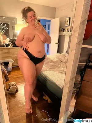 mollynonsense / missusthickness / molly.nonsense nude photo #0580
