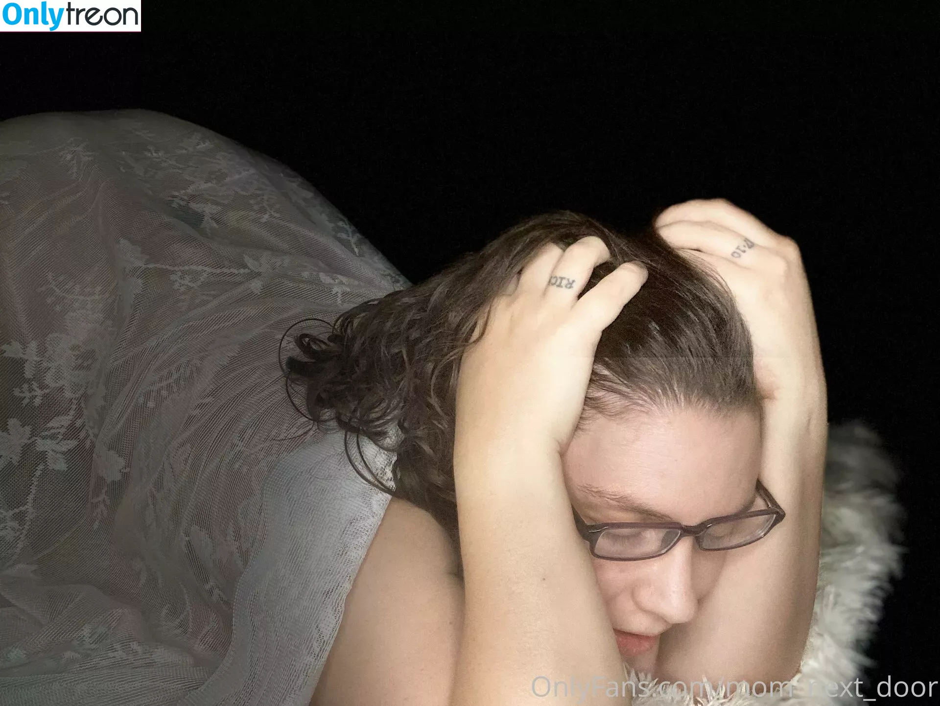 mom_next_door nude photo #0025 (_mom_next_door / momnxtdoor)