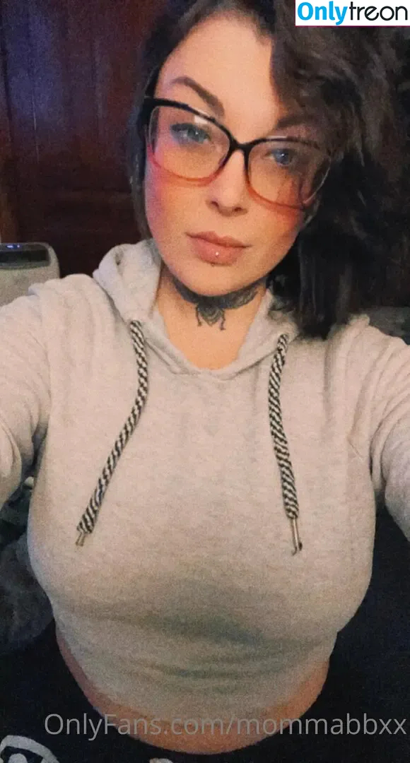 mommabbxx nude photo #0001 (mommaboxx_)