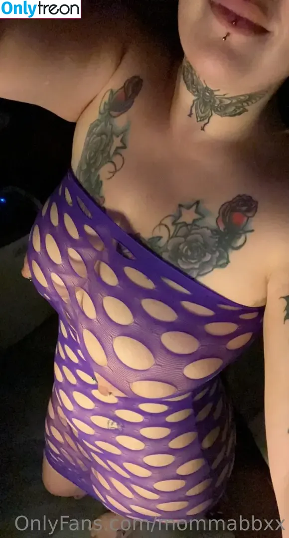 mommabbxx nude photo #0005 (mommaboxx_)