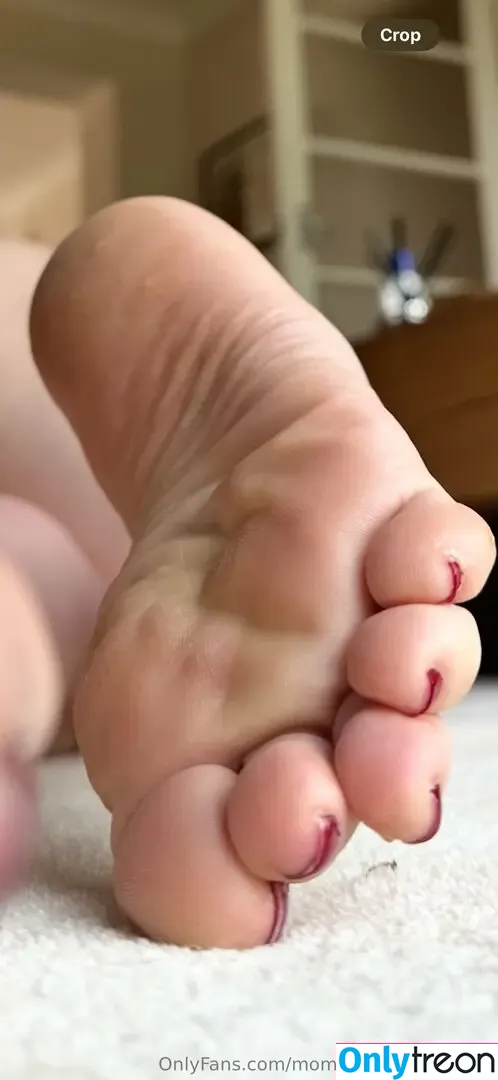 mommabearfeetfetish nude photo #0038 (mommabearfeetfetish)