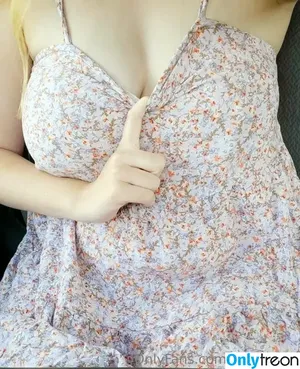 Mommy Milkers / mommymilkersofficial / nessajade nude photo #0022