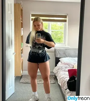 MommyMewtwo / Avalynn Rose / _mommymewtwo / avalynnrose nude photo #0044