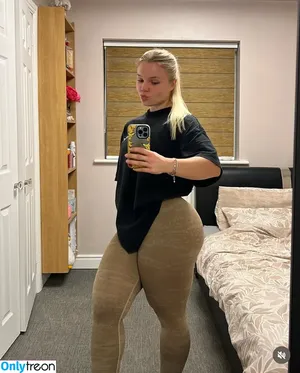 MommyMewtwo / Avalynn Rose / _mommymewtwo / avalynnrose nude photo #0112
