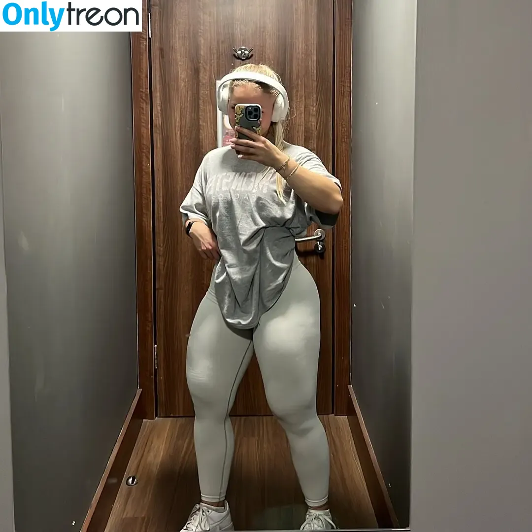 MommyMewtwo nude photo #0057 (Avalynn Rose / _mommymewtwo / avalynnrose)