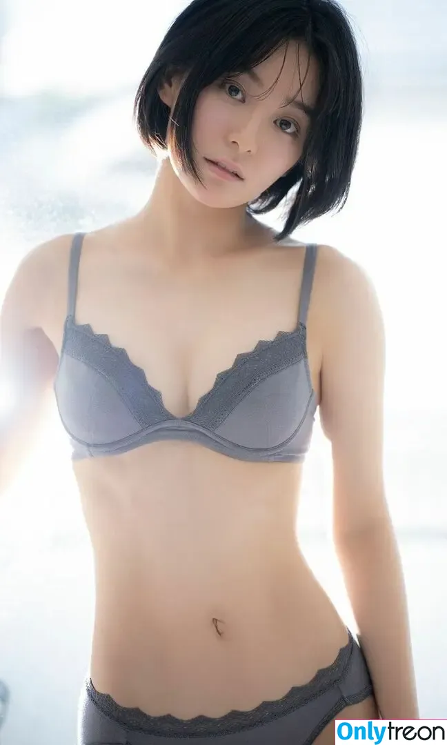 momottiiii nude photo #0010 (Momoko Arata / momo)