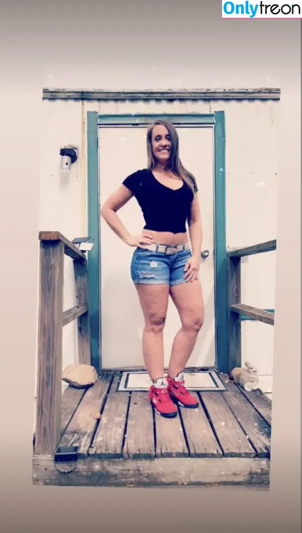momz1spicy nude photo #0005 (momz1spicy)