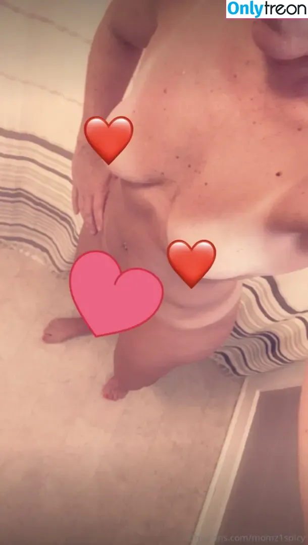 momz1spicy nude photo #0015 (momz1spicy)