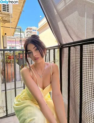 Mona Schon / Italian Streamer / monaschon nude photo #0093