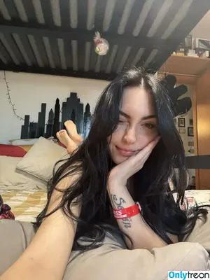 Mona Schon / Italian Streamer / monaschon nude photo #0118