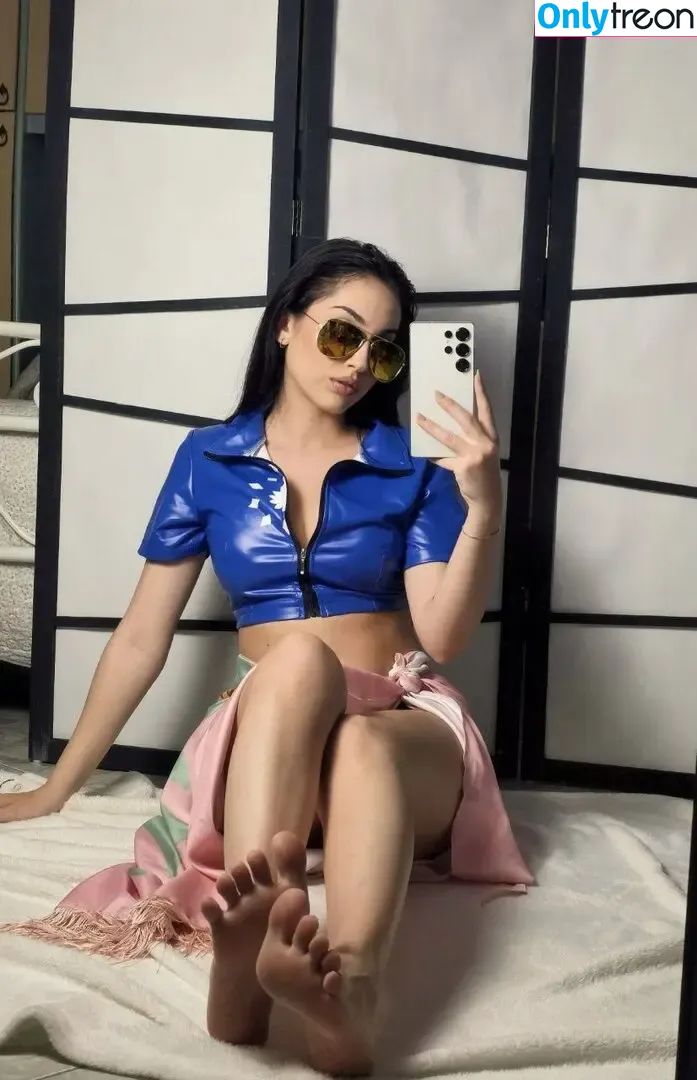 Mona Schon nude photo #0108 (Italian Streamer / monaschon)