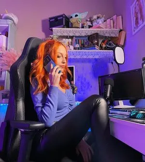Mona Schon / Italian Streamer / monaschon nude photo #0008